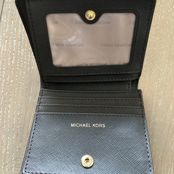 Michael Kors Signature Dark Brown Wallet with Gold Plate - Picture 7 of 8